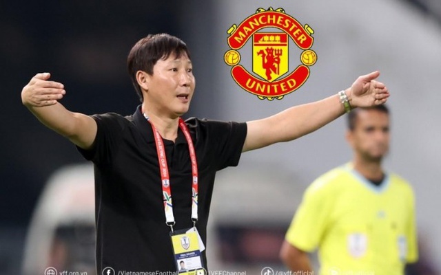 HLV Kim Sang-sik đón tin vui bất ngờ, có thêm "nhân tố bí ẩn" đấu Man United