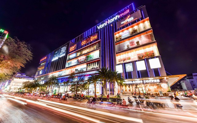 Sau khi thi công lưới rào, Vạn Hạnh Mall tiếp tục ra thông báo