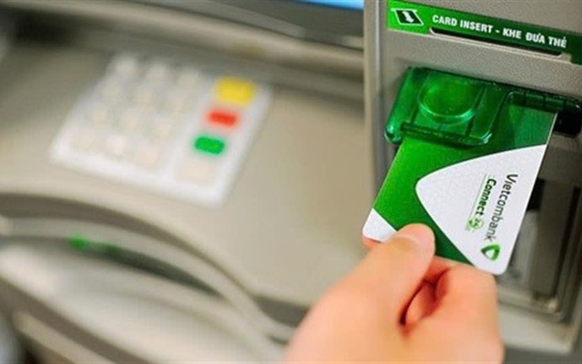 Chỉ 2 tháng nữa, Agribank, BIDV, Vietcombank... sẽ ngừng giao dịch loại thẻ này, khách hàng cần làm gì?