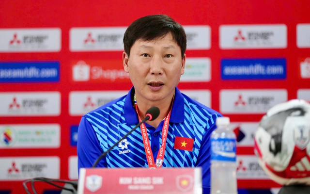 HLV Kim Sang-sik nhận tin dữ từ “phán quyết” của LĐBĐ Indonesia trước trận đấu đặc biệt