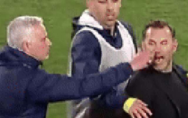 Mourinho nhận án cấm chỉ đạo, Fenerbahce gặp khó