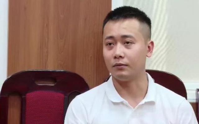 Mẹ Quang Linh Vlogs chỉ biết khóc, không nói nên lời