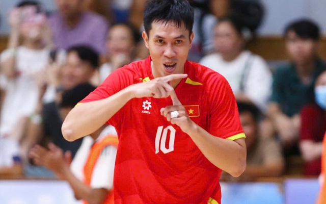 Quả bóng Vàng tỏa sáng, tuyển Việt Nam đánh bại Saudi Arabia trong trận cầu đầy kịch tính