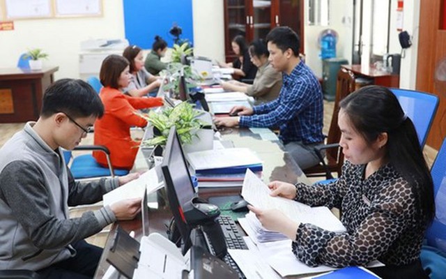 Đề xuất công chức chăm con nhỏ, cha mẹ già đau ốm được làm việc từ xa