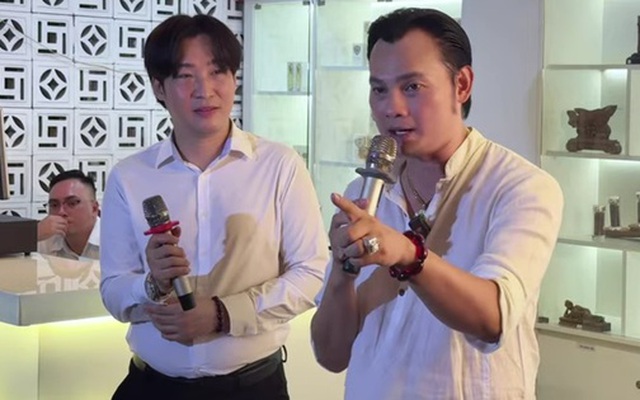 Nam NSƯT mở tiệc tại TP.HCM rồi bay về Mỹ gấp: "Con khóc, tôi chịu không nổi"