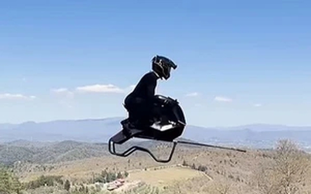 AirBike – Siêu xe bay tốc độ cao lấy cảm hứng từ Star Wars
