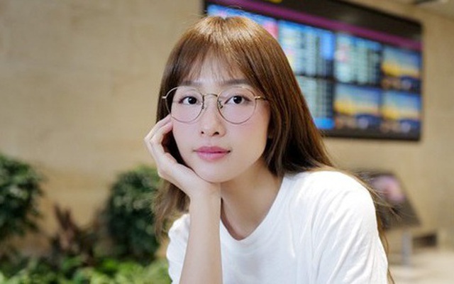 Diễn viên Khả Ngân bất ngờ "ẩn ý" chuyện sẽ lên xe hoa?