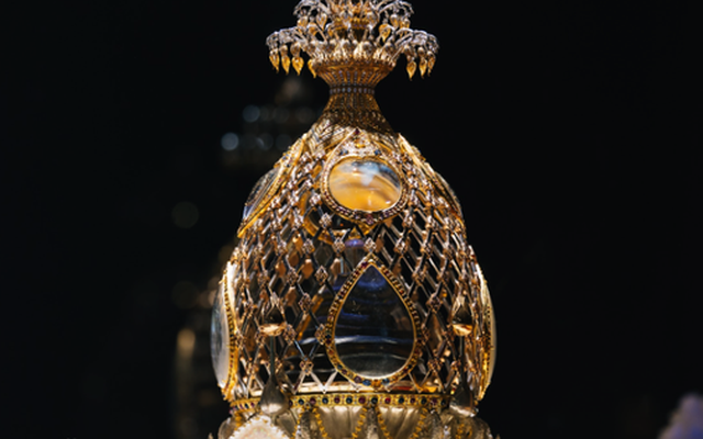 Cung rước xá lợi Đức Phật quanh hồ Hoàn Kiếm