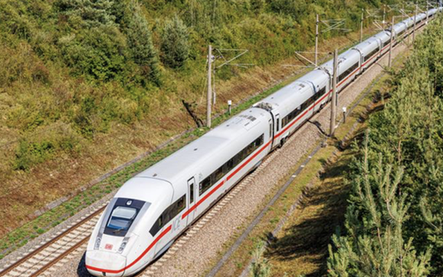 Chính thức: VinSpeed của tỷ phú Phạm Nhật Vượng đăng ký đầu tư dự án đường sắt Bắc - Nam