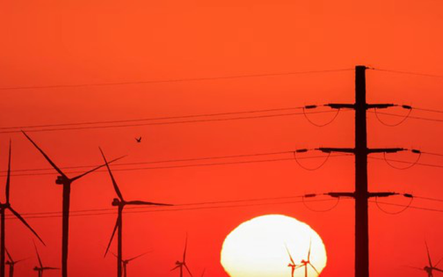 Mỹ phát hiện ‘vật thể lạ’ trong thiết bị năng lượng mặt trời