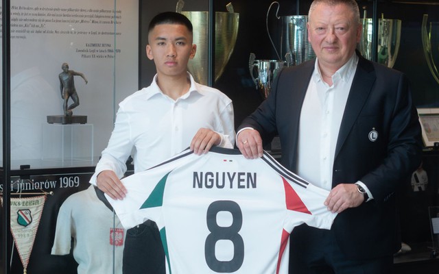 Cầu thủ Việt kiều 16 tuổi chính thức ký hợp đồng với đội bóng vừa thắng Chelsea