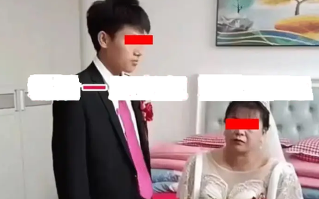Chàng trai 27 tuổi cưới cô dâu 54 tuổi, ngỡ ngàng bố mẹ chú rể "vui như bắt được vàng"