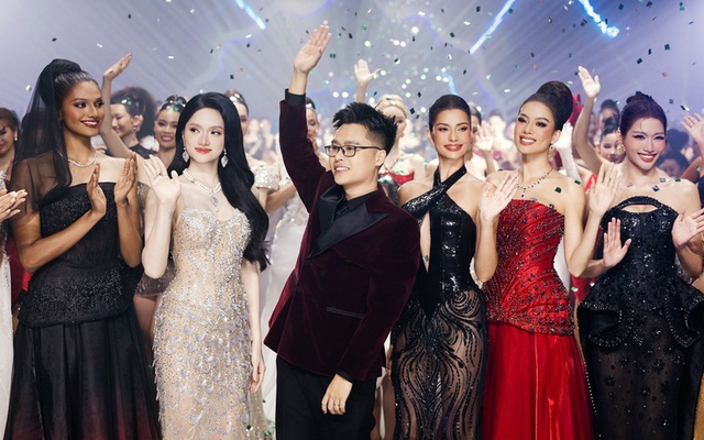 Dàn hoa, á hậu quốc tế hội tụ trong đêm thời trang của NTK Nguyễn Minh Tuấn