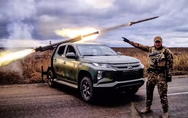 Quân đội Ukraine gây náo loạn thị trường xe tải cũ