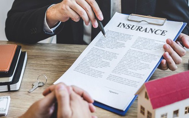 Mua gói bảo hiểm nhân thọ hơn 500 triệu đồng, người đàn ông được thông báo: "Sau 25 năm, số tiền anh nhận về có thể chỉ vài nghìn đồng"