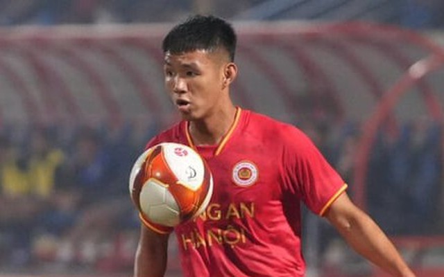 CLB Công an Hà Nội có thể chia tay trò cưng HLV Troussier