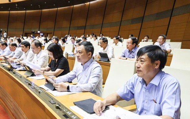 Xem xét, quyết định về ngày bầu cử, rút ngắn nhiệm kỳ Quốc hội
