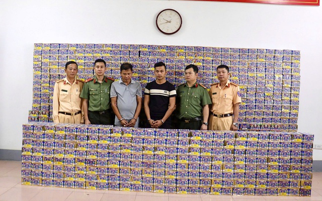 Bắt, di lý 2 đối tượng trong chuyên án buôn bán pháo nổ xuyên quốc gia