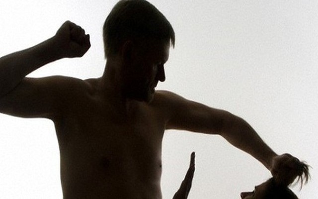 Ghen tuông, huấn luyện viên thể thao đánh vợ tử vong