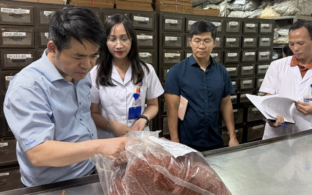 Mỹ phẩm, sữa, thuốc bị kiểm tra đồng loạt