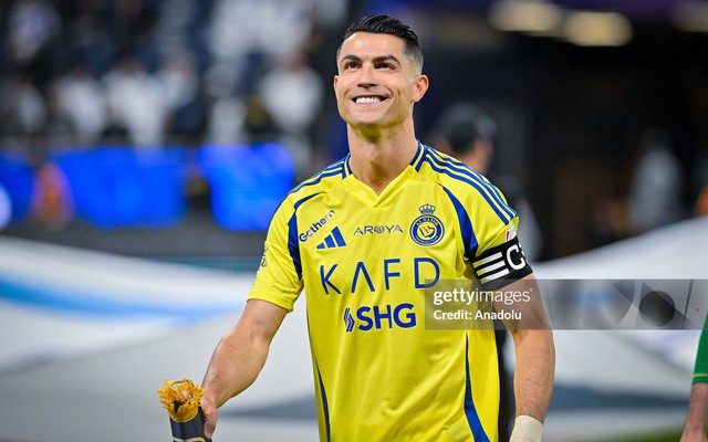 Ronaldo có thể gia nhập đội bóng châu Phi để được đua tranh với Messi