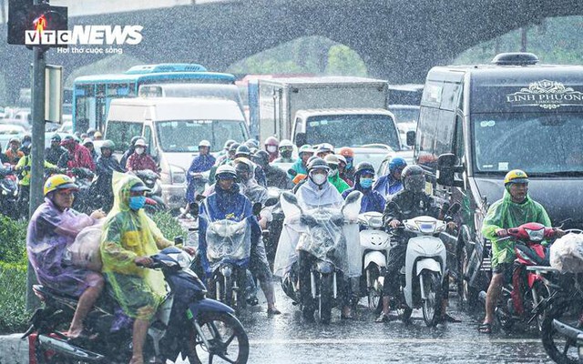 Miền Bắc bước vào đợt mưa rất lớn từ đêm nay