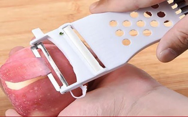 Lỗ tròn trên nạo rau củ có tác dụng gì?