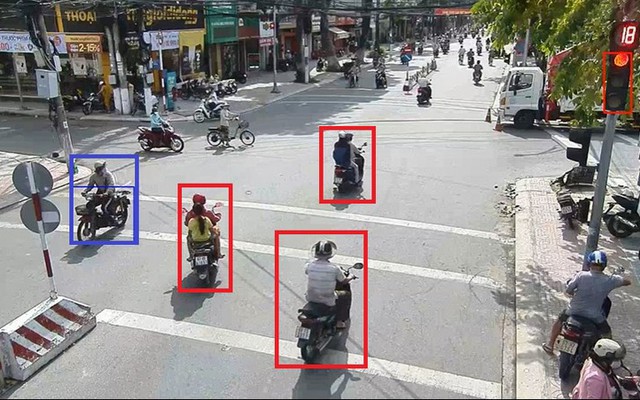 Hàng loạt xe máy vi phạm lỗi không đội mũ bảo hiểm cần nộp phạt nguội theo Nghị định 168