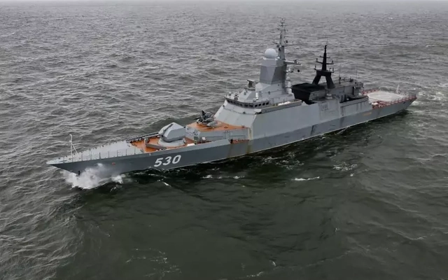 Quân đội bắt đầu hộ tống các tàu của hạm đội bóng tối