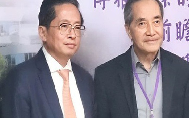Khung hình đắt giá: Chủ tịch Tập đoàn vừa làm nhà máy chip bán dẫn của Việt Nam cạnh huyền thoại TSMC