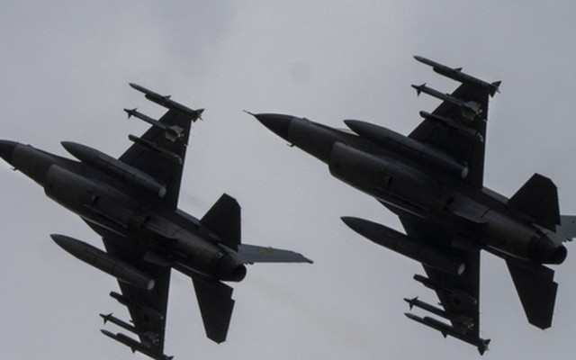 Ukraine nhận toàn bộ máy bay chiến đấu F-16 từ Hà Lan