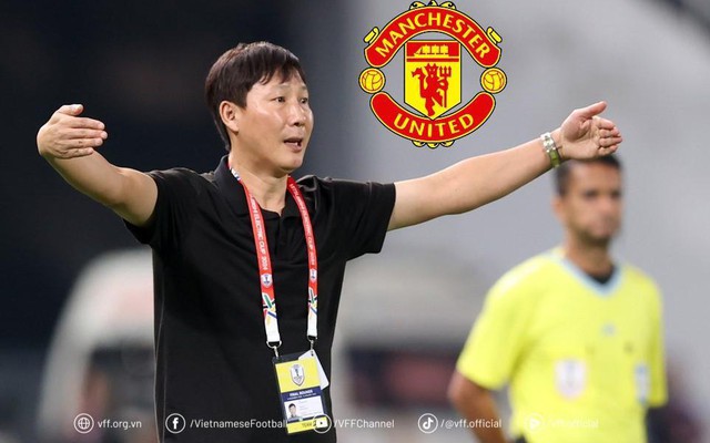Bất ngờ lớn: HLV Kim Sang-sik được tăng cường tới 9 hảo thủ đấu Man United