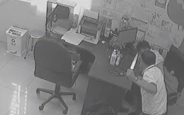 Bác sĩ đâm đồng nghiệp trong phòng khám ở Đồng Nai