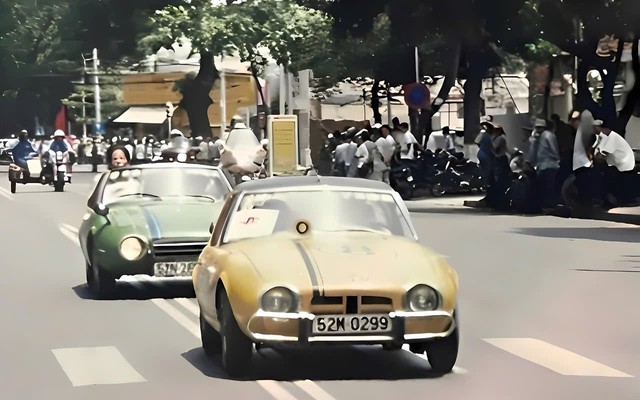 Chiếc Toyota Sports 800 từng gắn bó với danh ca Chế Linh rao bán gần 1,3 tỷ đồng dù không còn nguyên vẹn, dân mạng hoài nghi 'Giá này ai sẽ mua'