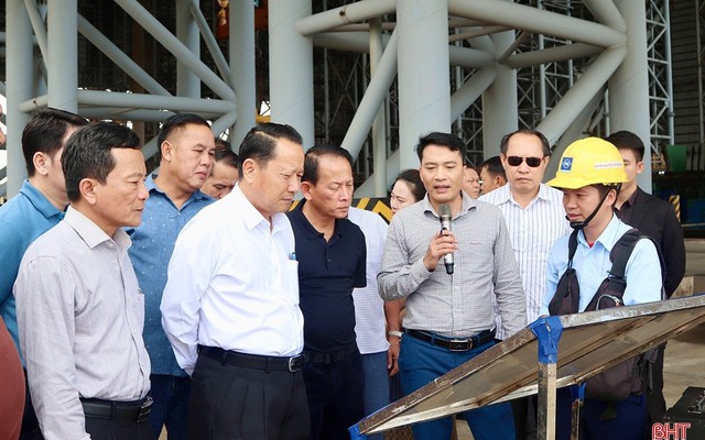 Lãnh đạo Lào tới thăm khu kinh tế thu hút tổng vốn đầu tư 16 tỷ USD của Việt Nam, ấn tượng vì điều gì?