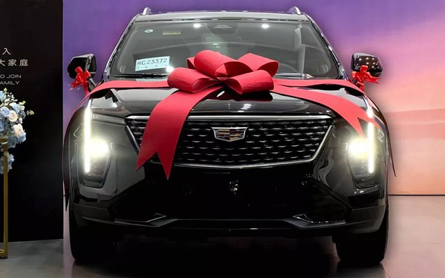 Cuộc đua giá xe Trung Quốc khắc nghiệt thế nào: Xe sang Cadillac có giá chỉ bằng Mazda3 Việt Nam