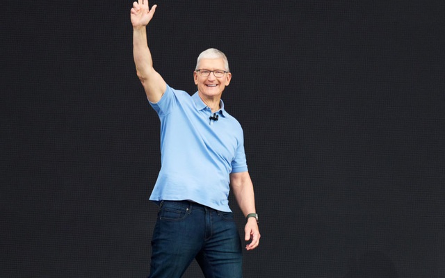 Tim Cook: Dù Apple nộp gần 1 tỷ USD thuế, iPhone vẫn chưa tăng giá