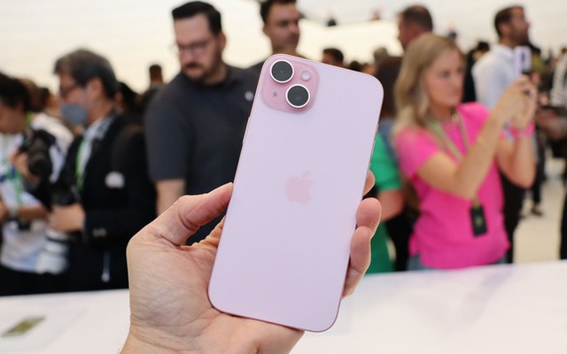 iPhone 15 giảm giá mạnh, liệu có còn nên mua?
