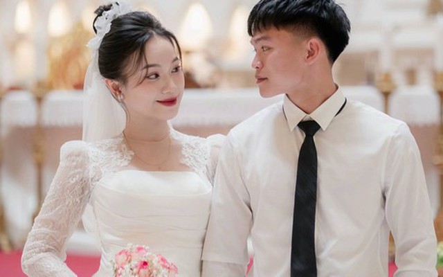 Ảnh nét căng trong đám cưới của Hồ Văn Cường