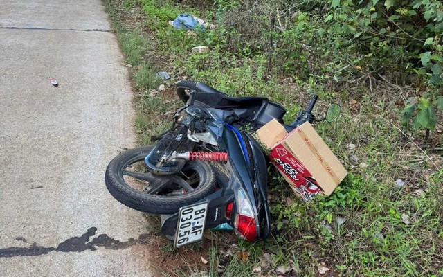 Phát hiện cô giáo tiểu học tử vong bên lề đường, nghi bị sát hại