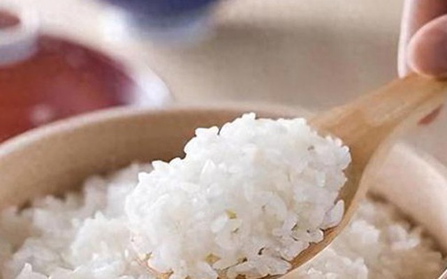 Người phụ nữ 49 tuổi nhất quyết ăn cơm nguội mỗi ngày, 6 tháng sau nhận kết quả bất ngờ