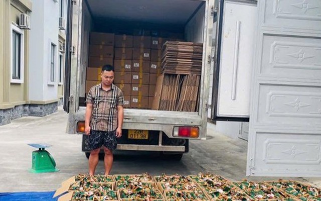 Thu giữ 5,3 tấn chân gà rút xương không rõ nguồn gốc tại Tuyên Quang