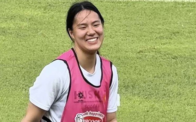 Việt kiều Canada bất ngờ hội quân cùng tuyển Việt Nam, được ưu ái đặc biệt chờ đá giải châu Á