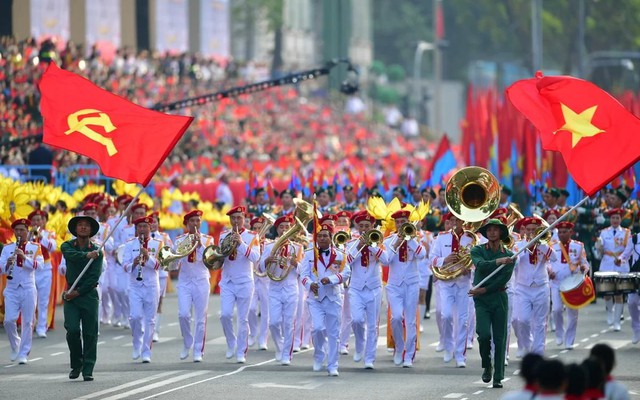 Báo ngoại nói gì trước thông tin "Việt Nam là một trong 6 nước đầu tiên Mỹ ưu tiên đàm phán thuế"?