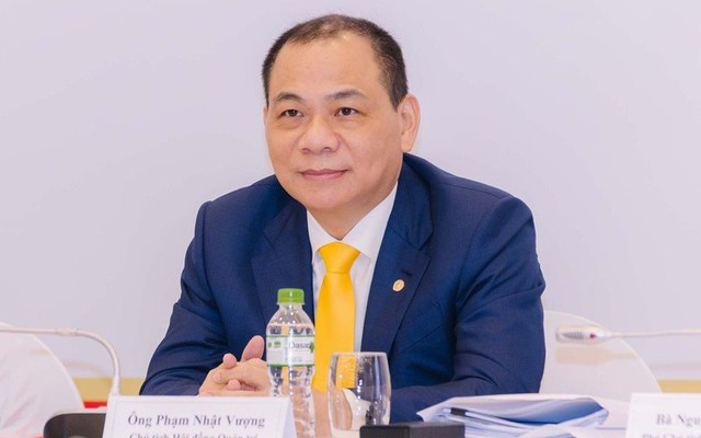 Tài sản của tỷ phú Phạm Nhật Vượng tăng vọt khi tung “bom tấn” lên sàn chứng khoán