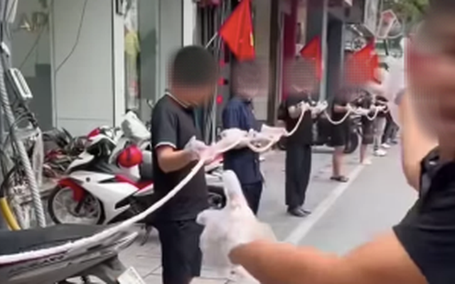 TikToker "Thế Lòng Se Điếu" xin lỗi vì bộ lòng "chỉ 25-27 m" chứ không dài 40 m
