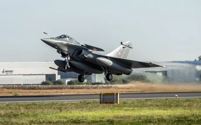 Huyền thoại bất khả chiến bại của tiêm kích Rafale bị xóa bỏ quá dễ dàng