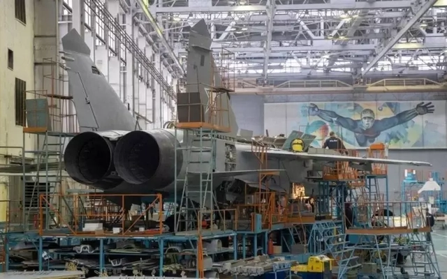 Tổn thất nghiêm trọng khi việc sản xuất MiG-31K chưa thể nối lại
