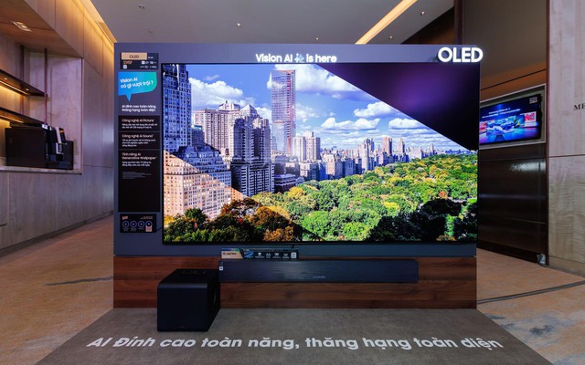 Lên đời TV OLED để xem FIFA Club World Cup, không thể bỏ lỡ Samsung OLED S95F