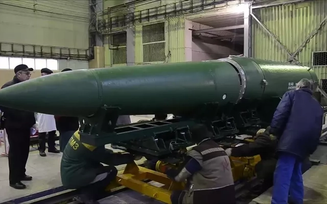 Moskva đối phó nguy cơ lớn khi Ukraine sản xuất hàng loạt tên lửa tầm xa Sapsan